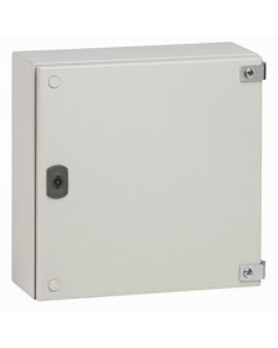 Промышленная коробка Atlantic металлическая квадратная IP66 IK10 300x300x120 мм RAL 7035 Legrand 035608 в Первоуральске Щиты электрические Pintop.ru