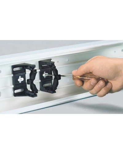 Крепеж розеток SA-MN EXP для короба TA-GN DKC 03000 в Первоуральске Аксессуары для кабель-канала Pintop.ru