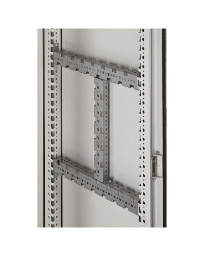 Траверс многофункциональный Legrand 048027 в Первоуральске Аксессуары для стоек и шкафов Pintop.ru