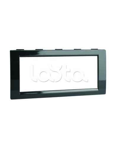 Рамка универсальная на 4 модуля, цвет чёрный DKC F00013B в Первоуральске Аксессуары для стоек и шкафов Pintop.ru