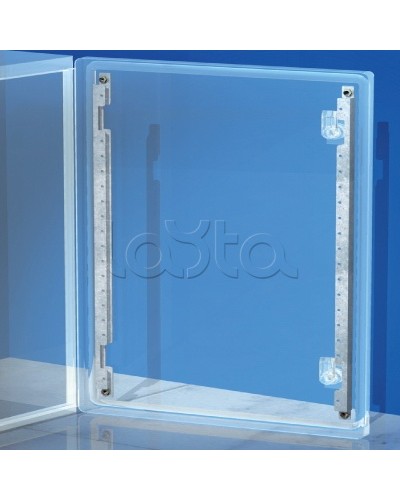 Рейки дверные, вертикальные, для шкафов CE В=700мм, 1 упаковка - 2шт. DKC R5S70 в Первоуральске Аксессуары для стоек и шкафов Pintop.ru