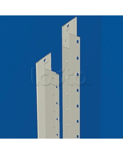 Стойки вертикальные, для установки панелей, для шкафов В=2200мм, 1 упаковка - 2шт. DKC R5TE22 в Первоуральске Аксессуары для стоек и шкафов Pintop.ru