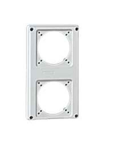 Панель лицевая Legrand 057713 в Первоуральске Аксессуары для кабель-канала Pintop.ru