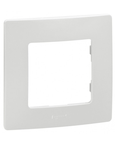 Рамка 1 пост Etika белый Legrand 672501 в Первоуральске Аксессуары для кабель-канала Pintop.ru