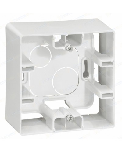 Коробка для накладного монтажа 1 пост (белая) Legrand 672510 в Первоуральске Аксессуары для кабель-канала Pintop.ru
