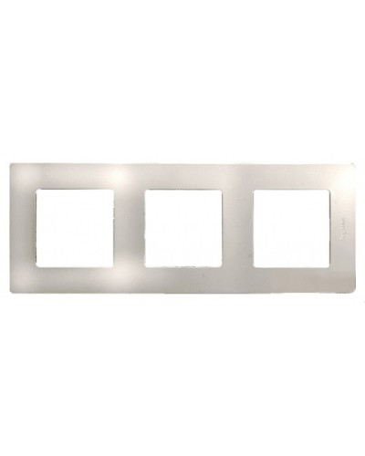 Рамка 3 поста Etika слоновая кость Legrand 672513 в Первоуральске Аксессуары для кабель-канала Pintop.ru